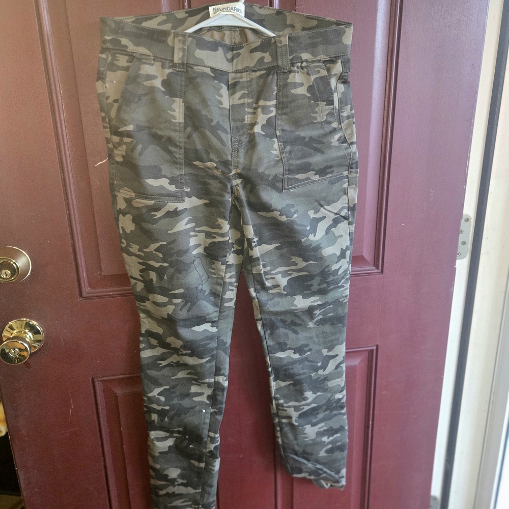 Women's Camouflage Cargo Pants
